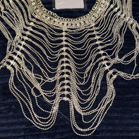 Crystal Avenue Rhinestone Statement Necklace - Picture 3 of 8